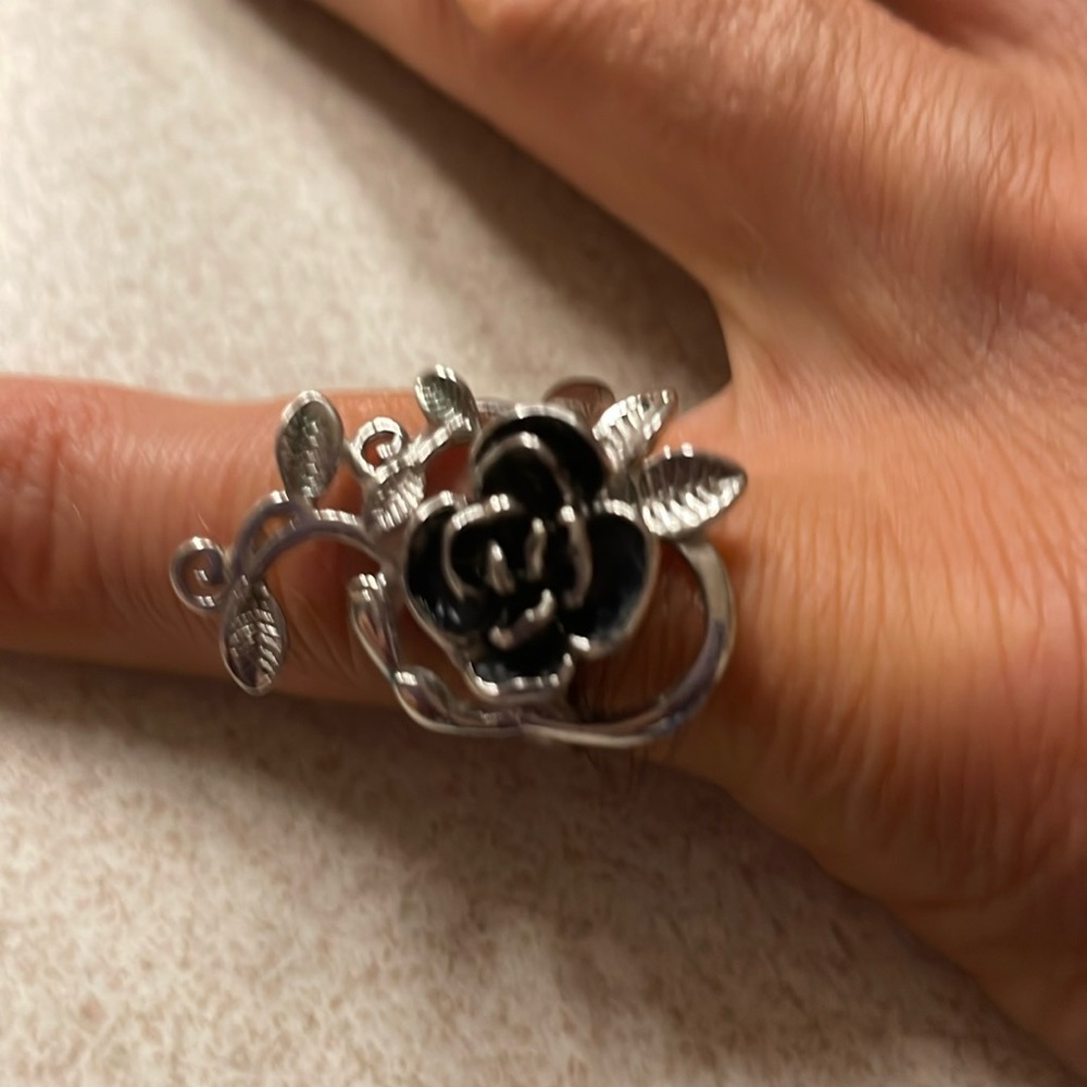 Rose sterling silver ring